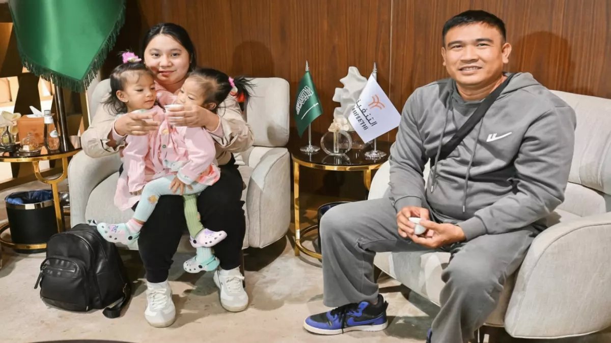 عاجل: السعودية تستقبل 6 توائم ملتصقة من دولتين لعمليات فصل تاريخية - مهمة إنسانية بأمر ملكي!