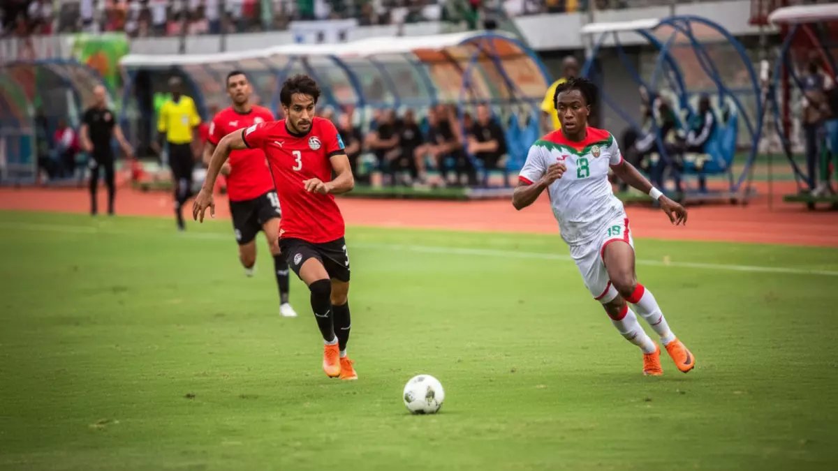 هل ستشهد العالم سقوط أحد أقوى الرموز الرياضية في أفريقيا؟.. مصر تُجيب على السؤال بـ'5 نقاط فقط' تفصلها عن المصير التاريخي!