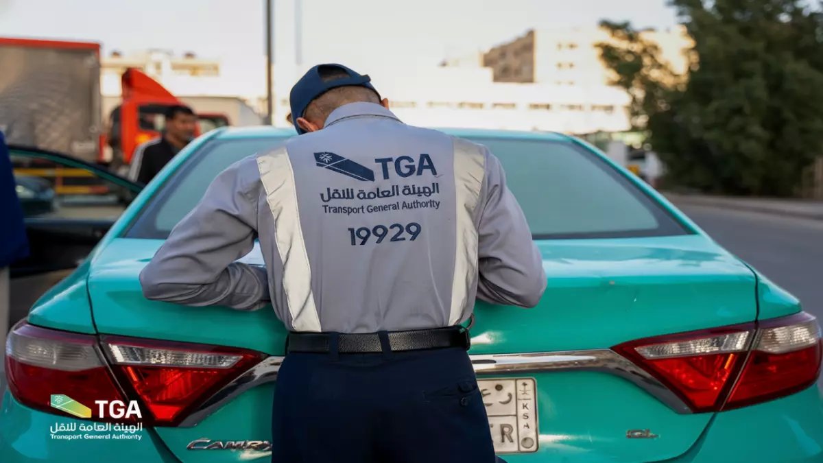 عاجل: السعودية تضبط مخالف أجنبي وتبعده فوراً + غرامة 12 ألف ريال... حملة رقابية واسعة تطارد الكدادة!