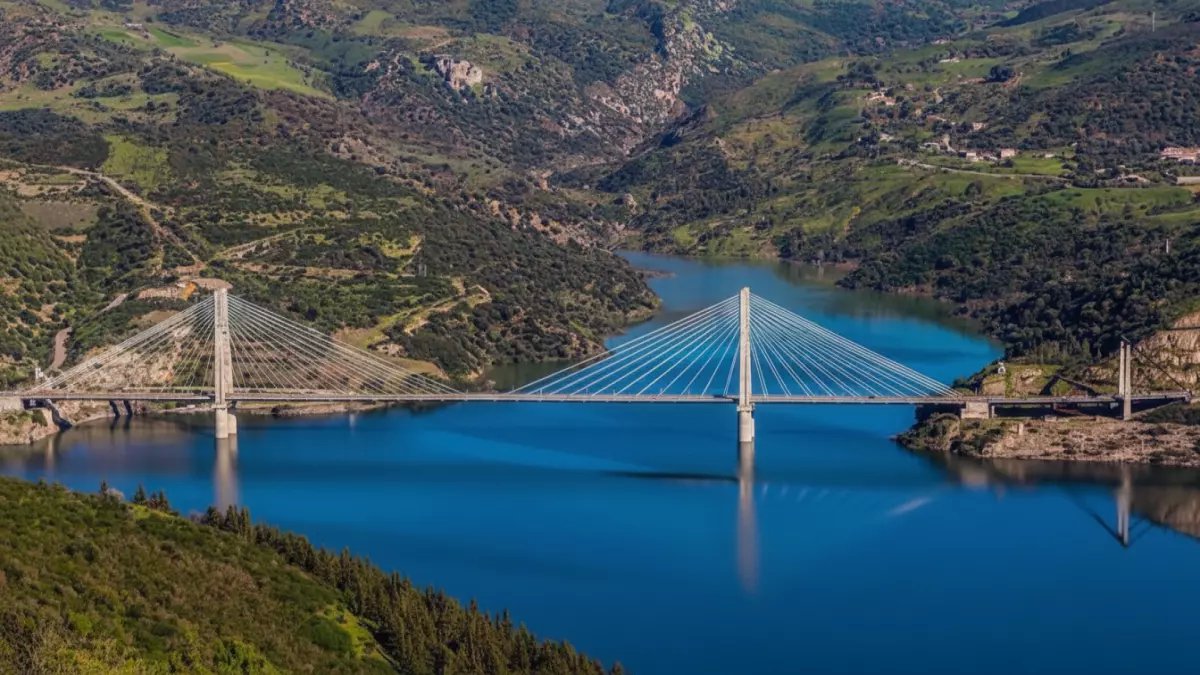 عاجل: وزارة التجهيز تكشف عن صدمة إيجابية في السدود المغربية… سد يقترب من الامتلاء الكامل 99% والأرقام تتجاوز التوقعات!