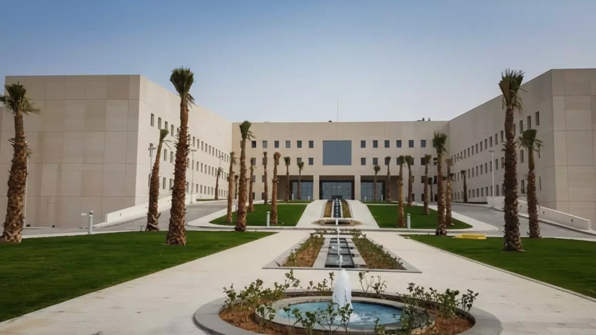 عاجل: وزارة التعليم تفتح باب النقل للمعلمين اليوم - فرصتك الذهبية تنتهي 5 فبراير!