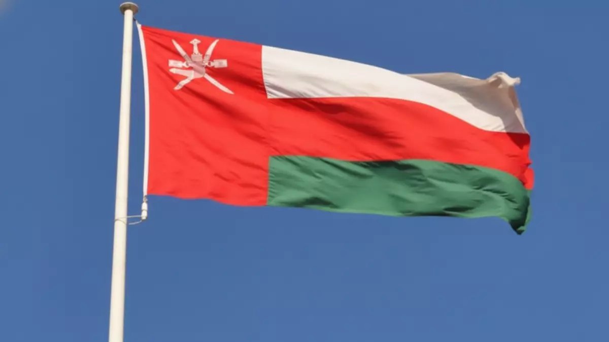 عاجل: حظر 207 مهنة في عمان 2026… هل وظيفتك مهددة؟ القائمة الكاملة للوظائف المحظورة على الوافدين!