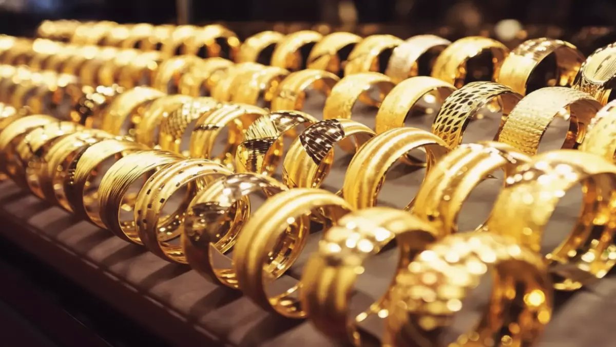 بعد هبوط مفاجئ.. كيف حقق 'جنية الذهب' مكاسب قياسية بلغت 64% هذا العام؟