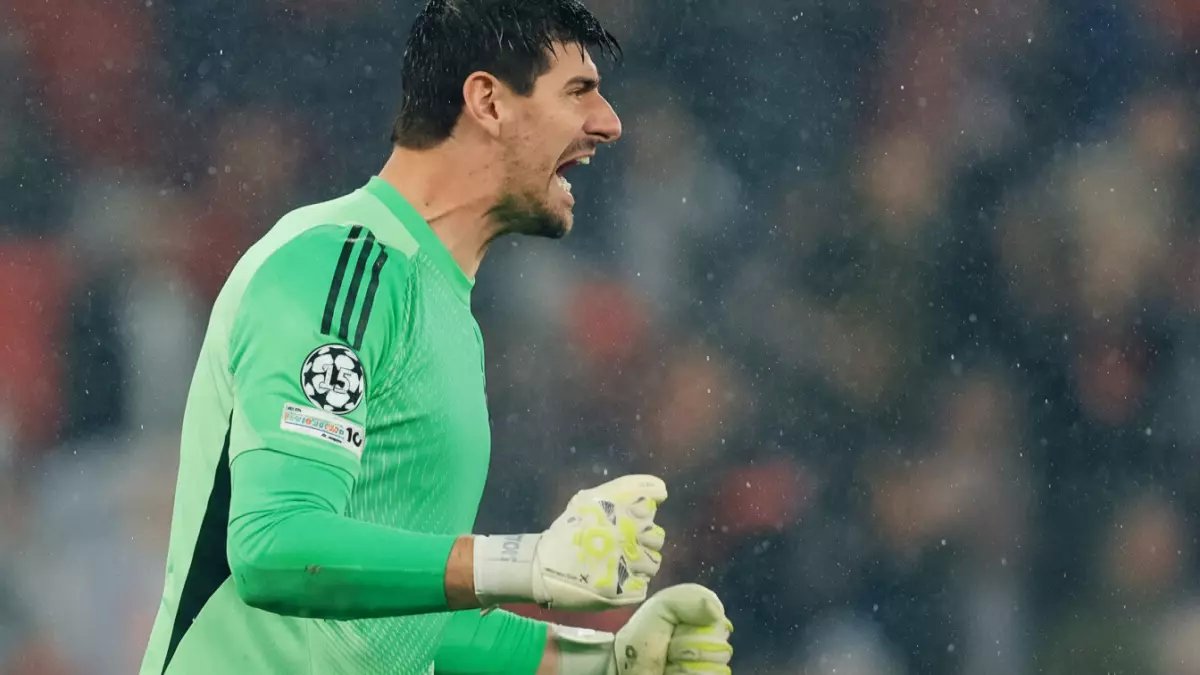 صادم: خبير إسباني يفضح ريال مدريد... الملكي "غير جاهز أوروبياً" ورسالة نارية لفينيسيوس!