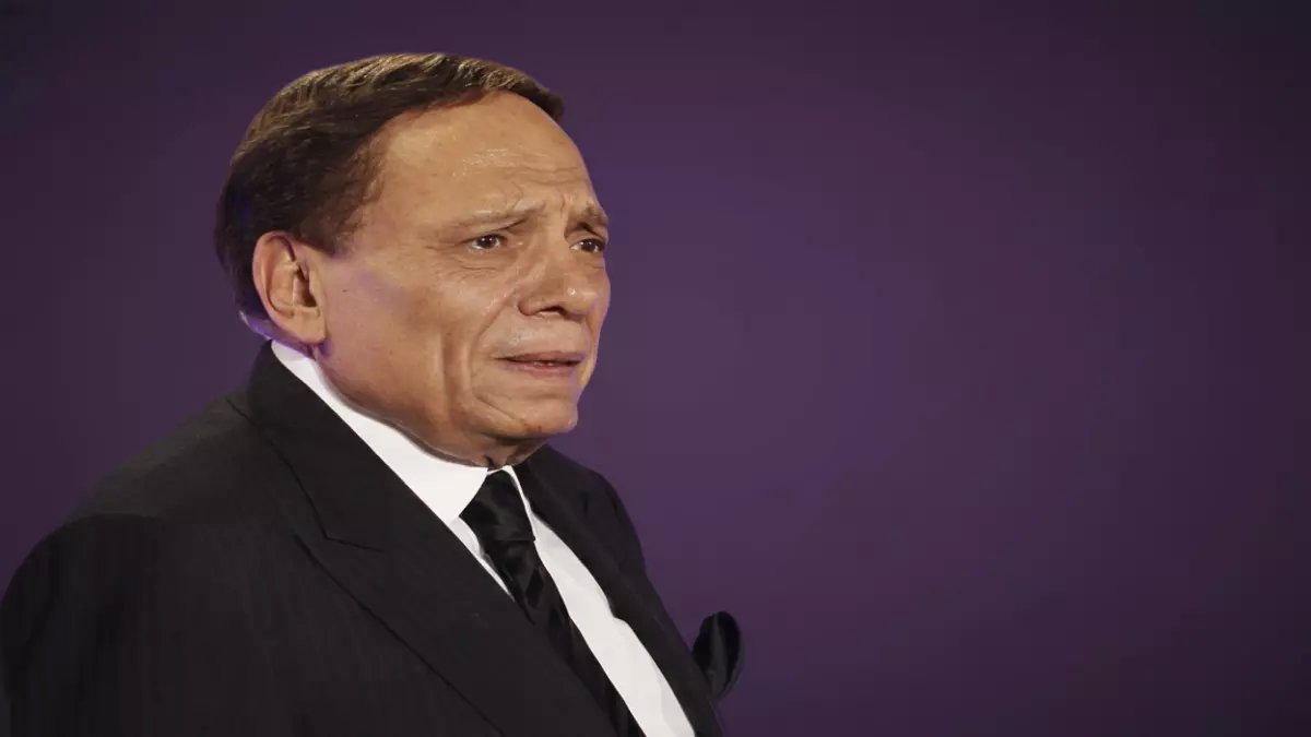 عاجل: أشرف زكي يكشف الحقيقة الكاملة حول الأنباء المرعبة عن عادل إمام - والزعيم يفاجئ الجميع!