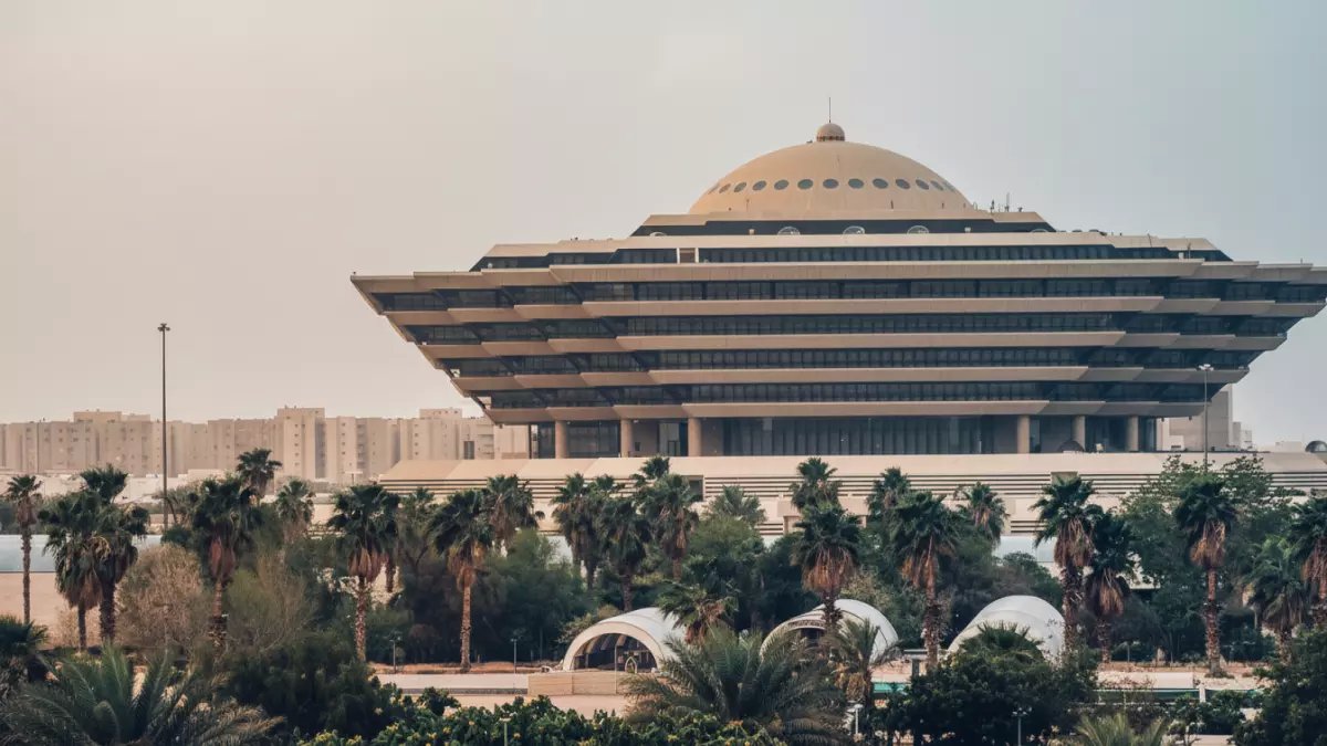 عاجل: تنفيذ حكم الإعدام قصاصاً بمواطن قتل والده في عسير - الداخلية تؤكد استتباب الأمن