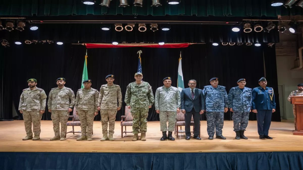 عاجل: باكستان تسيطر على قوة عسكرية بحرية ضخمة... عمليات سرية ضبطت مخدرات بـ2 مليار دولار!