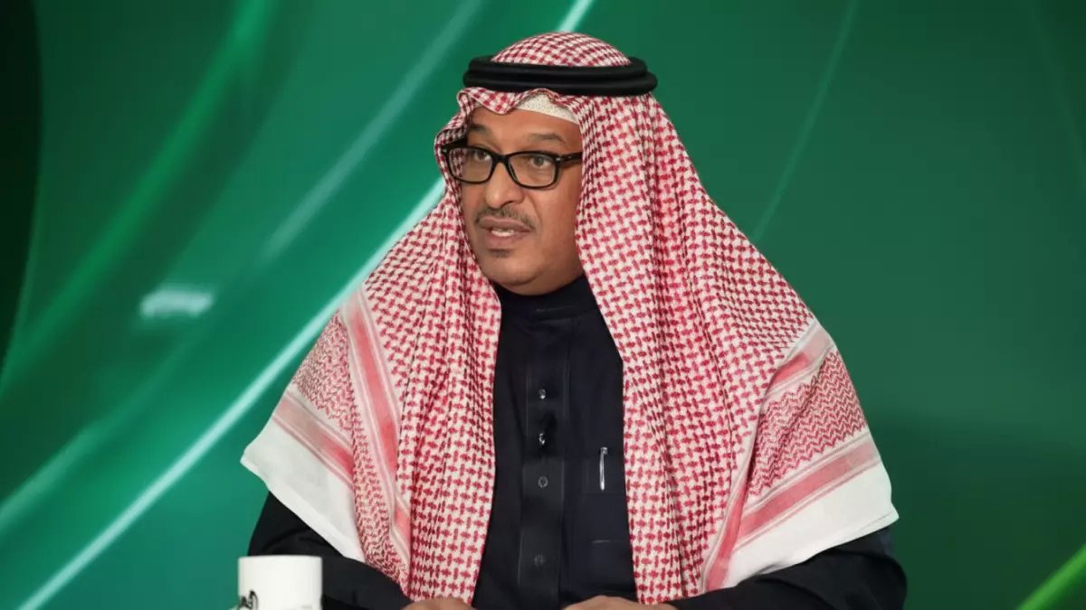 صادم: الأمير نواف بن محمد يكشف كارثة الكرة السعودية.. 700 لاعب في الشارع بسبب فشل الاتحاد!