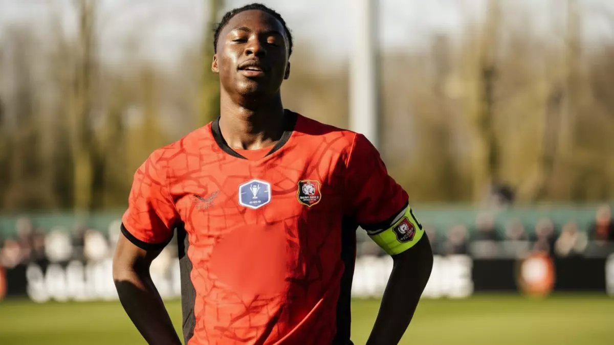 عاجل: الهلال يدفع 26 مليون يورو لضم نجم 18 عاماً… ورين يصدم الجماهير برفض مدوي!