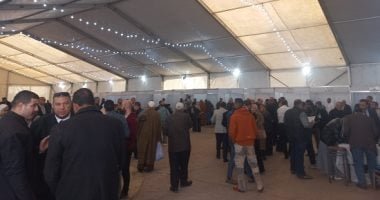 تعليق التصويت في انتخابات رئاسة حزب الوفد لأداء صلاة الجمعة