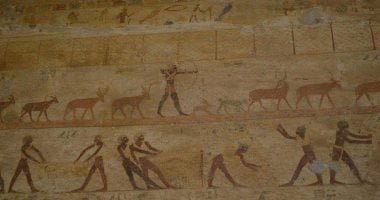 مقبرة خيتى بالمنيا تحكى تاريخ اليوجا والمصارعة والتدليك والرست عن الفراعنة