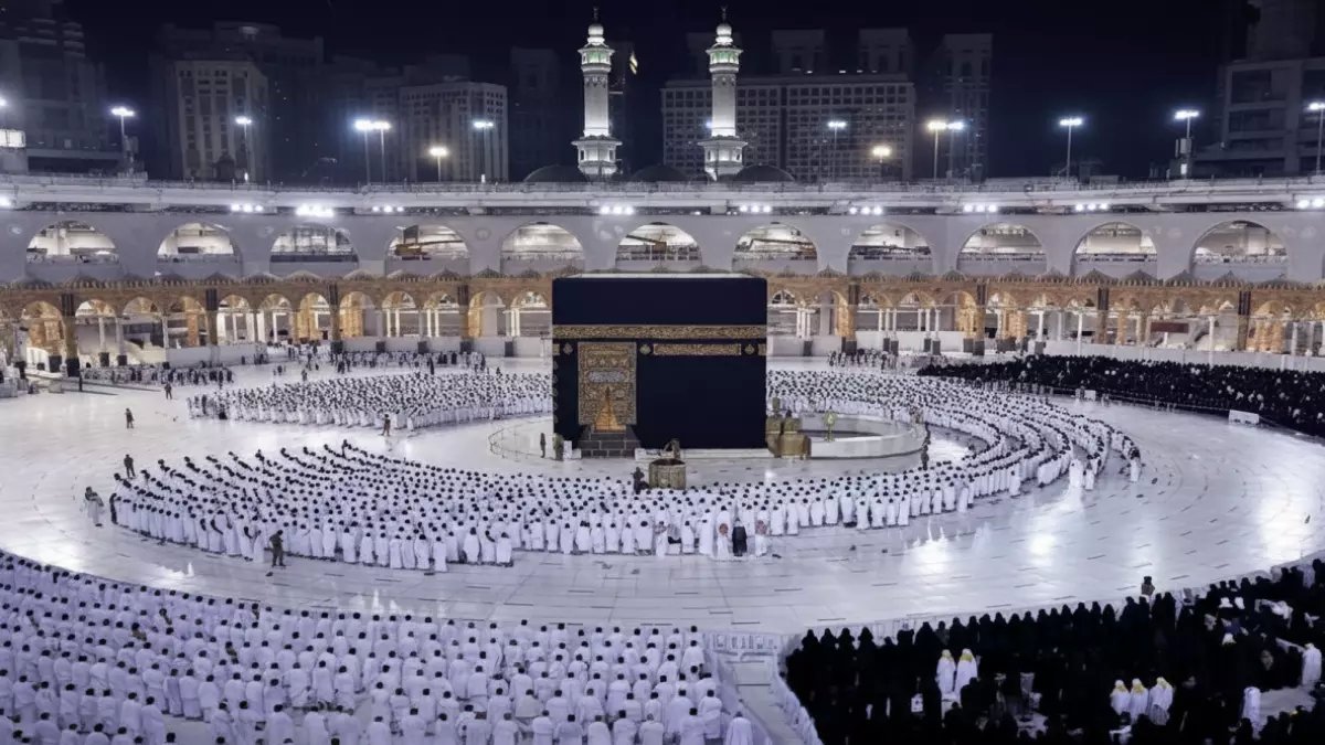 عاجل: أسعار عمرة رمضان 2026 تصل لـ90 ألف جنيه... والحكومة تكشف المفاجأة الكبرى!