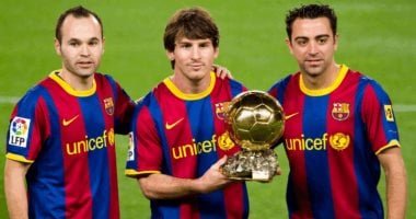 عباقرة اللعبة.. ميسي أفضل صانع ألعاب فى التاريخ وتشافى وصيفًا