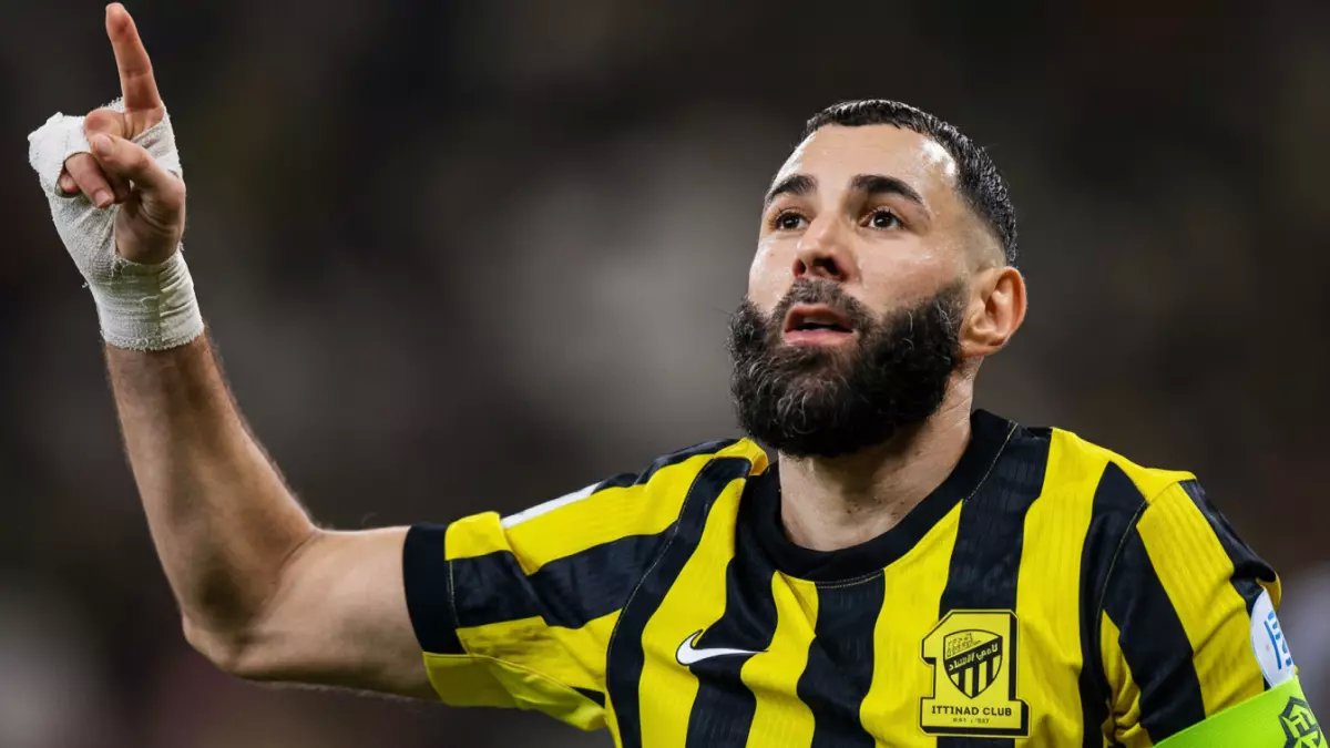 عاجل: بنزيما يرفض اللعب ويخطط للهروب من الاتحاد... وجهته القادمة ستصدمكم!