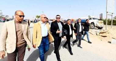 وزير الإسكان يتفقد أعمال تطوير ورفع كفاءة الطرق بعدد من المناطق بحدائق أكتوبر