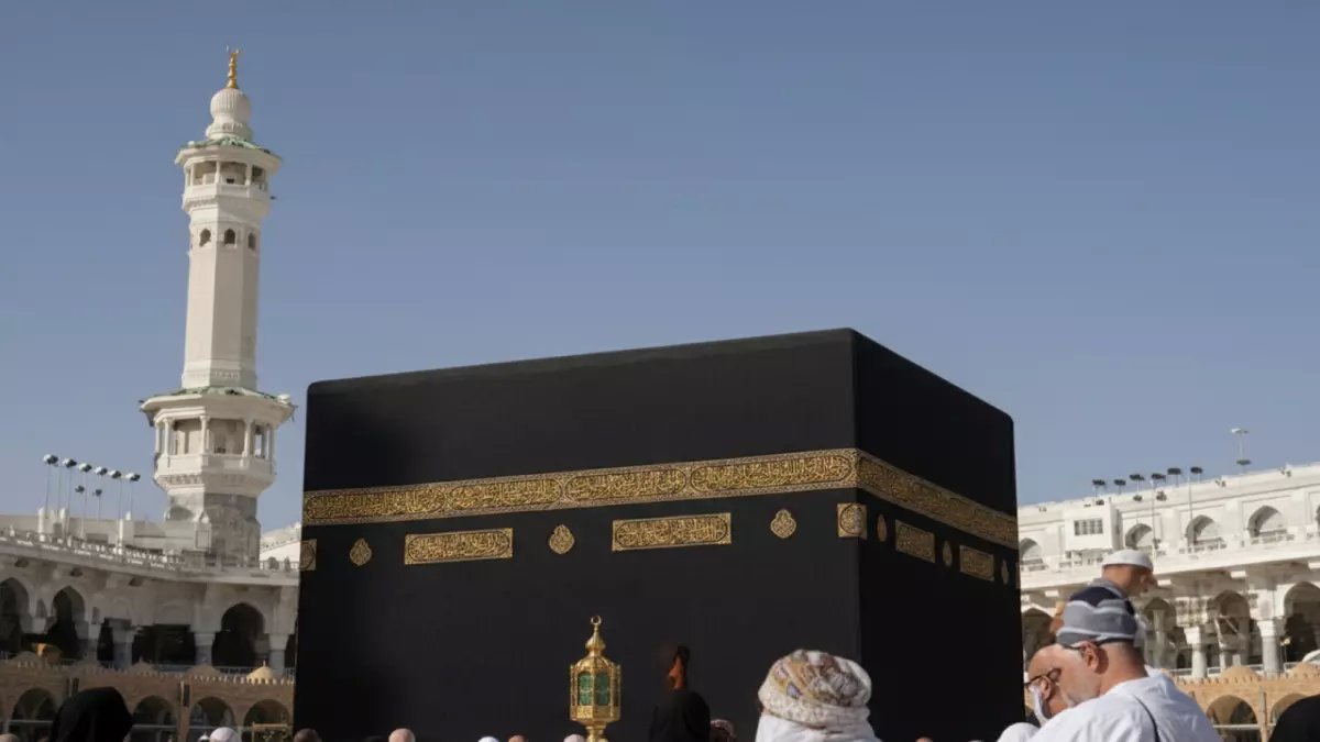 عاجل: أسعار العمرة في شعبان تبدأ من 46 ألف جنيه… هل تستطيع تحمل تكلفة الرحلة الروحية؟