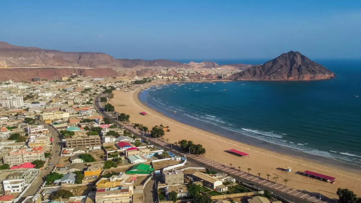 عاجل: أبناء عدن يعلنون التمرد... مطالب صادمة للسعودية وتهديد بمقاطعة أي حكومة قادمة!