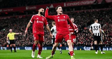 محمد صلاح يقود ليفربول لاكتساح نيوكاسل برباعية في الدوري الإنجليزي.. فيديو