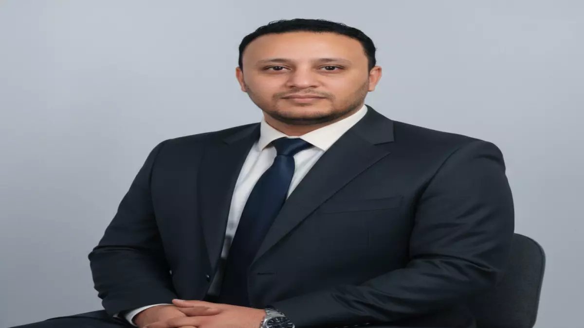 فضيحة: برلمان يمني منتخب منذ 21 عاماً يعيش على «تمديد وهمي» بينما الشعب يموت جوعاً!