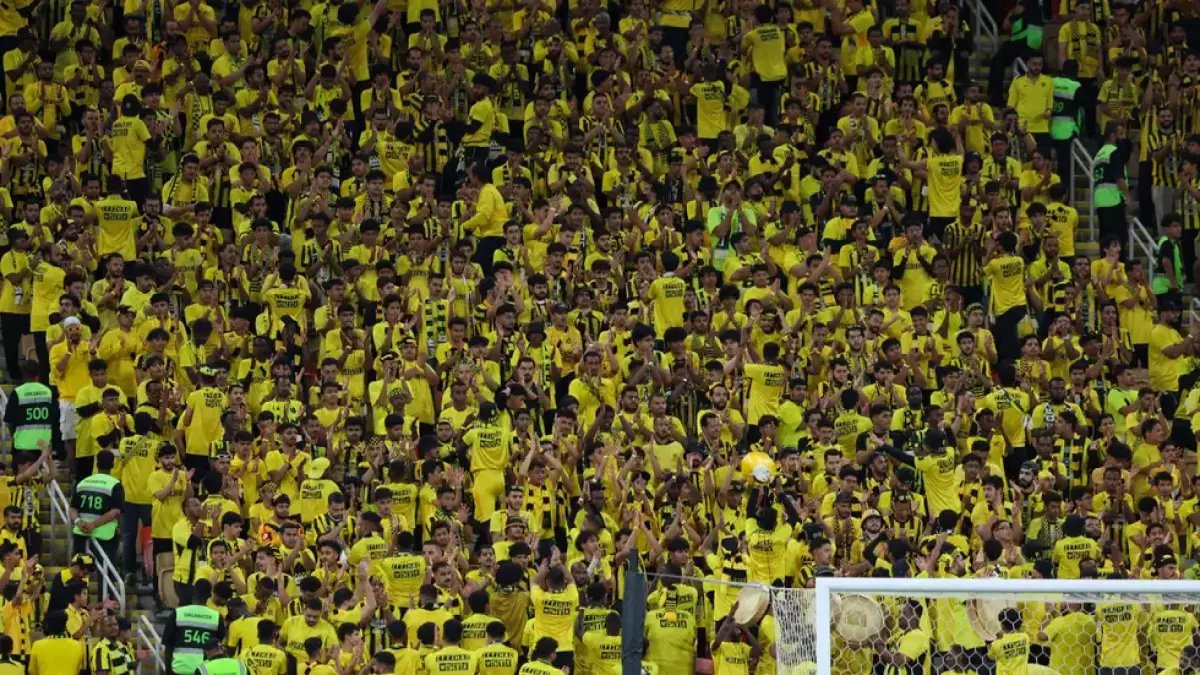 عاجل: الأمير نواف يفجر فضيحة مالية بدوري روشن... أموال الاتحاد اختفت لصالح نادي آخر!