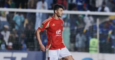 أشرف داري على رادار أندية سويسرية وفرنسية بعد مغادرة الأهلي