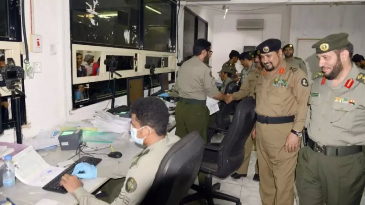 الخبر الذي سيسعد كل مقيم: السعودية تصدر قرارات تاريخية لصالح المقيمين وأسرهم!