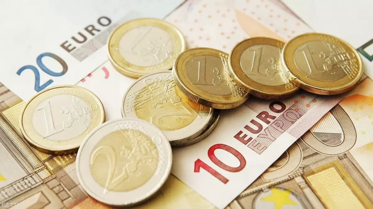 عاجل: اليورو يحقق استقرار صادم بعد انهيار الذهب بـ 700 جنيه… شاهد أعلى سعر له اليوم في هذا البنك!