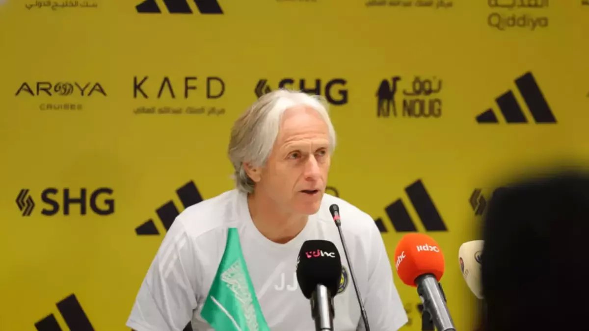 عاجل: خيسوس يطالب بـ3 نجوم عالميين لخط وسط النصر... الإدارة توافق على الصفقة الجنونية!