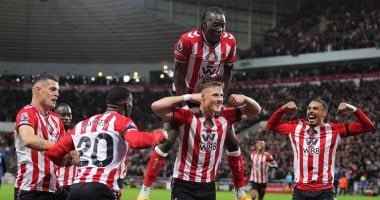 سندرلاند ضد بيرنلي.. التشكيل الرسمي لمواجهة الدوري الإنجليزي الممتاز