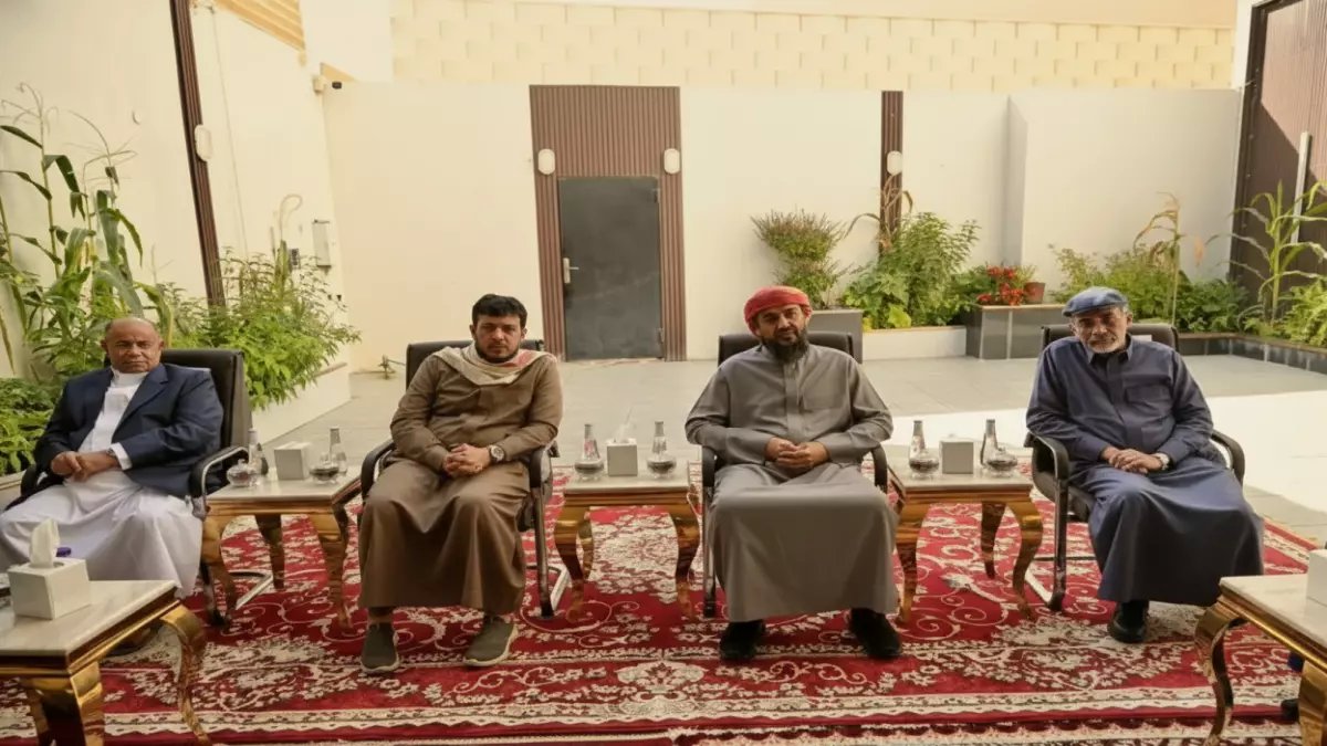 عاجل: العليمي يصنع تاريخاً جديداً في الرياض... أول اجتماع يوحد قادة الجنوب منذ سنوات!