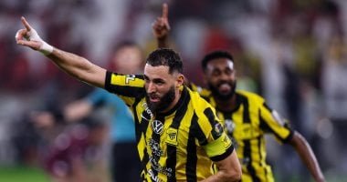 بنزيما يواجه الاتحاد بعد 16 يوما من انتقاله إلى الهلال