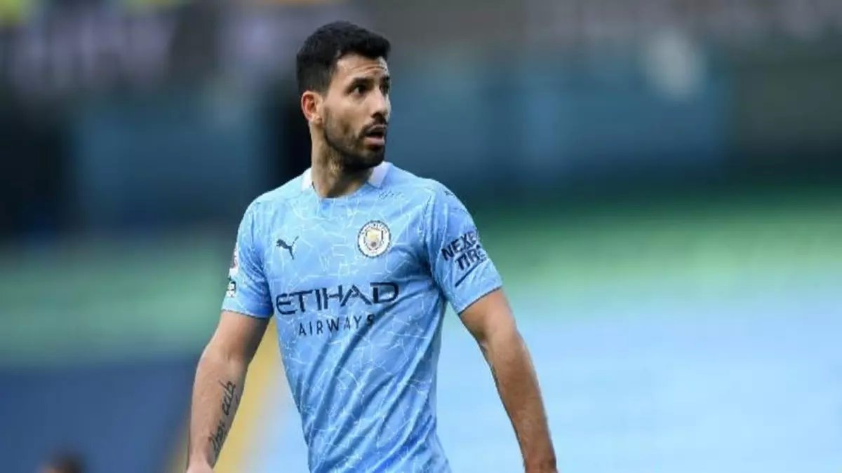 صادم: أجويرو يحطم شباك توتنهام بـ11 هدفاً... هل يكرر المذبحة اليوم في معقل السبيرز؟