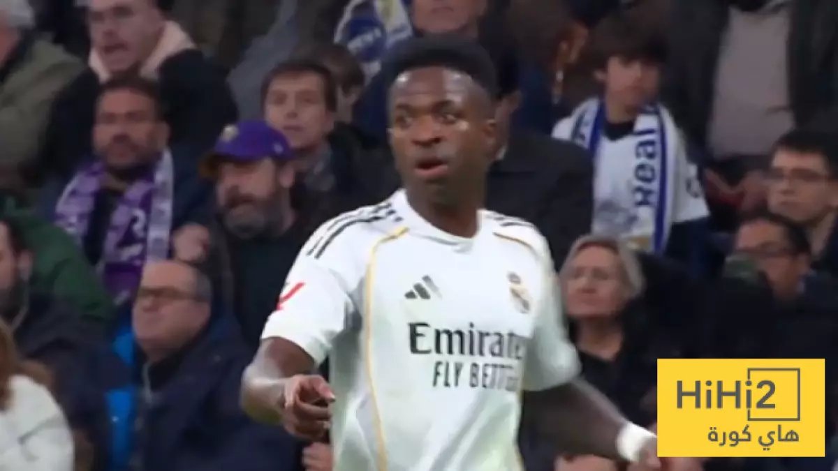 فيديو صادم: فينيسيوس يسخر من لاعب رايو فاليكانو بطريقة مهينة... "هل تلعب حقاً؟!"