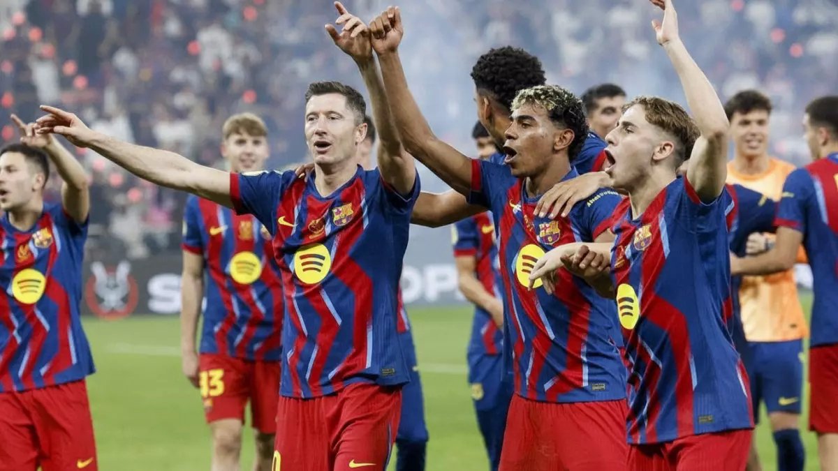 خطر على برشلونة: ريال مدريد على بُعد نقطة واحدة... هل ينهار حلم الثلاثية الذهبية؟