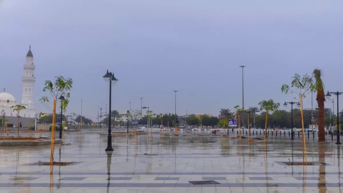 عاجل: عاصفة جوية تضرب 10 مناطق سعودية… الأرصاد تحذر: رؤية منعدمة ورياح مدمرة حتى 8 مساءً!