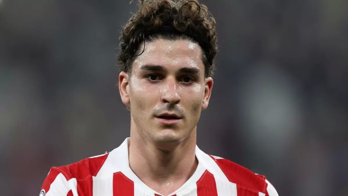 عاجل: ألفاريز يصدم الجميع بمدح بيدري... هل يخطط للهروب من أتلتيكو لبرشلونة؟