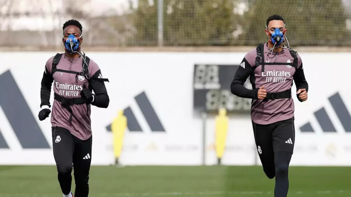 حصري: تسريب خطير يكشف "الأقنعة السرية" في ريال مدريد... تقنية مذهلة تحول اللاعبين لآلات!