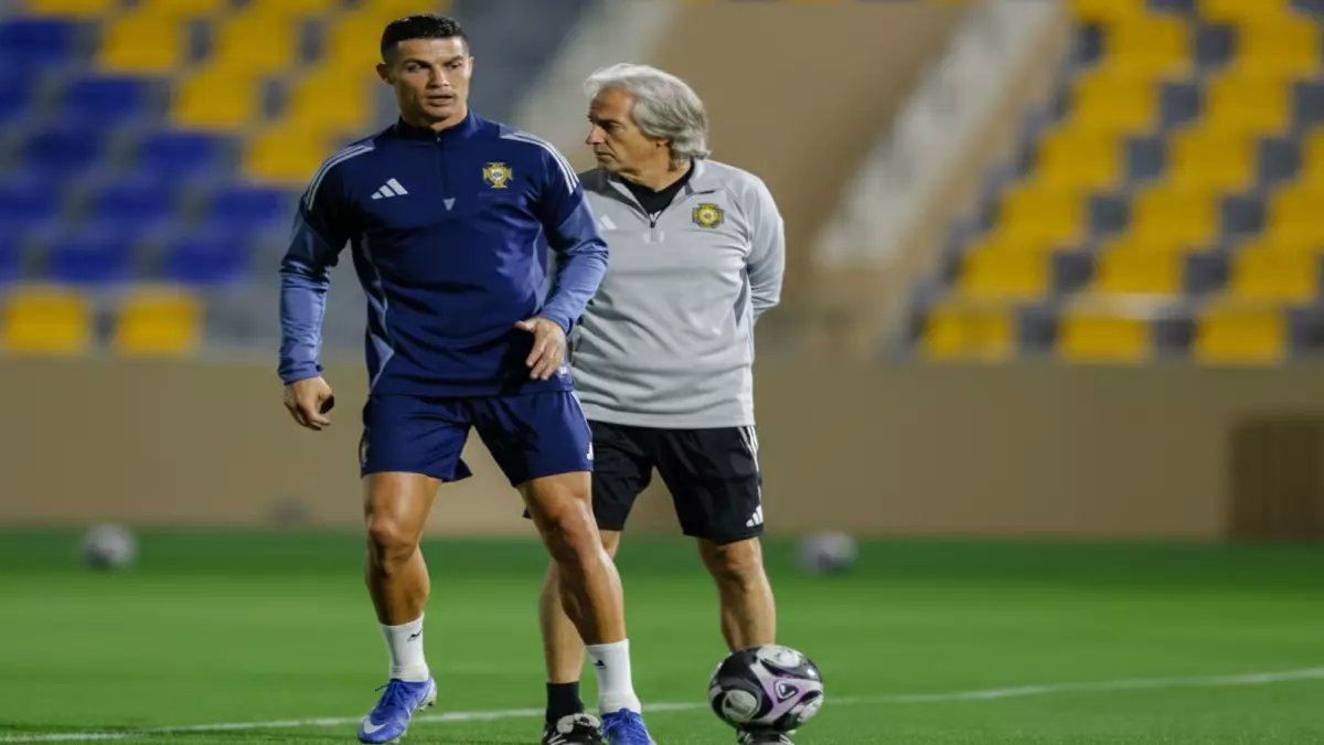 عاجل: رونالدو يعود بقوة للنصر بعد غياب أثار جدلاً واسعاً... هل سيقود الفريق لسحق الاتحاد؟