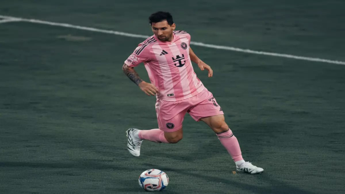 عاجل: خطة سرية لعودة ميسي لنادي طفولته في 2027... هل يختتم الأسطورة مسيرته في روساريو؟