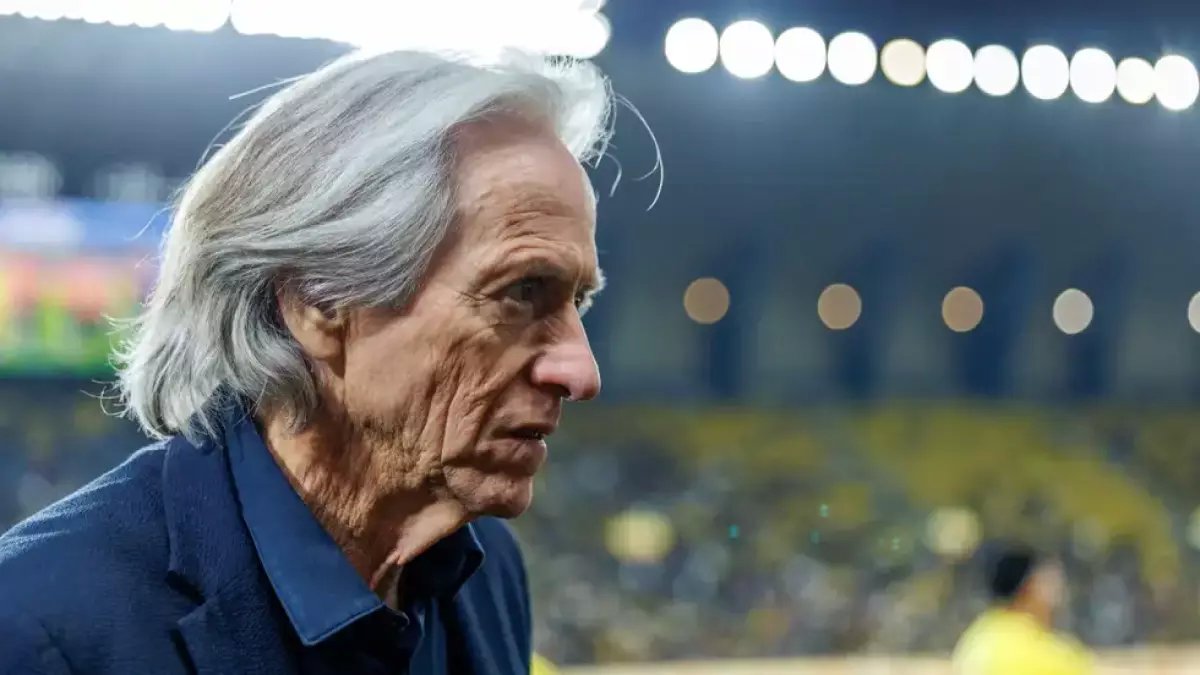 عاجل: انفجار داخلي في النصر.. تسريبات تكشف تزامن رحيل جيسوس مع تمرد رونالدو بسبب الإدارة