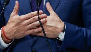 الخيط الاحمر فى ايدى رئيس الحكومة  الاسبانية