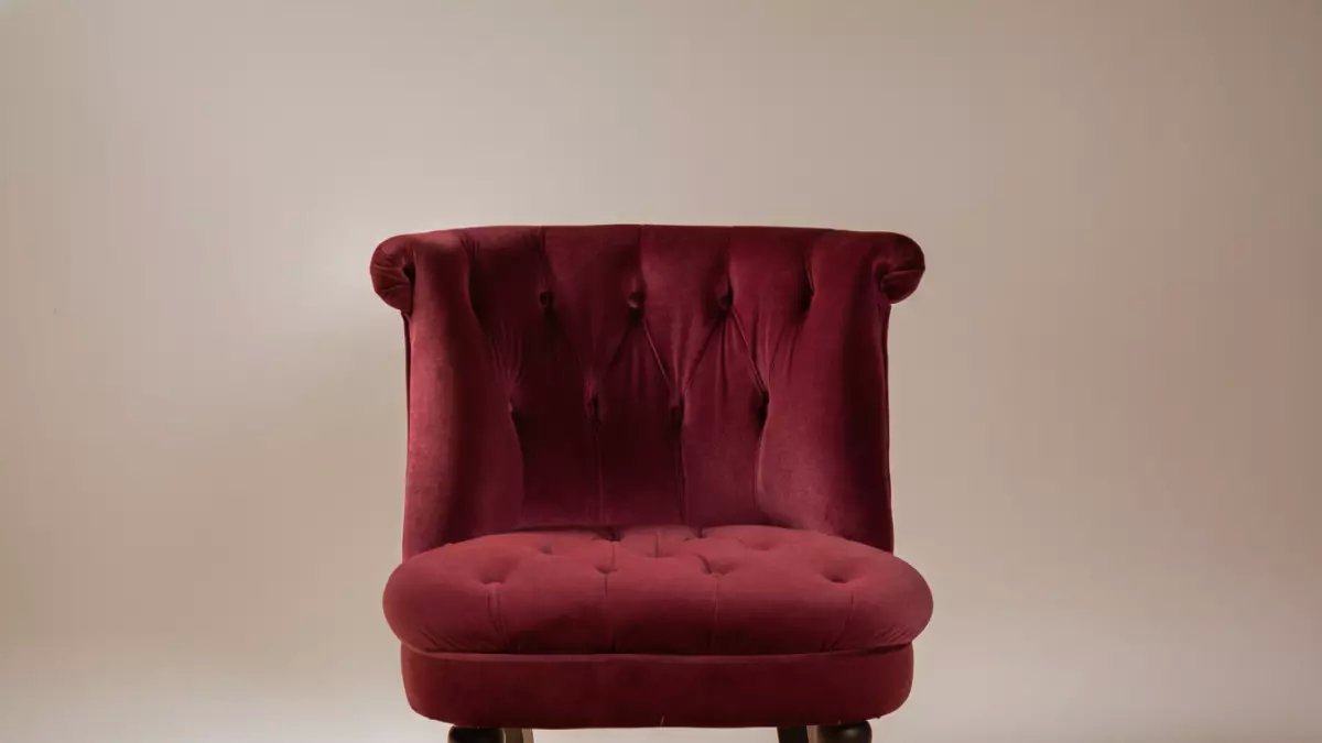 عاجل: Mpire Productions تطرح 3 وظائف ذهبية في عُمان... راتب مغري للمونتير والمصور!