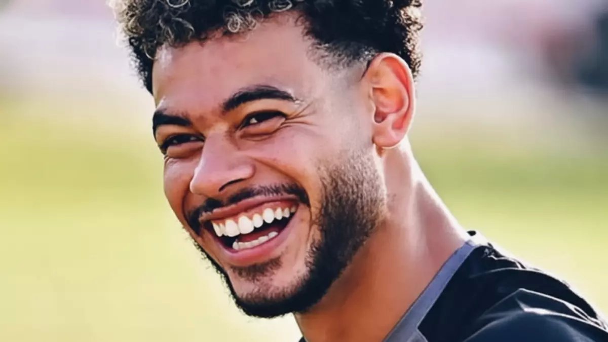 عاجل: مصدر يكشف الحقيقة المرة وراء بيع الزمالك لدونجا... 20 مليون جنيه السبب الصادم!