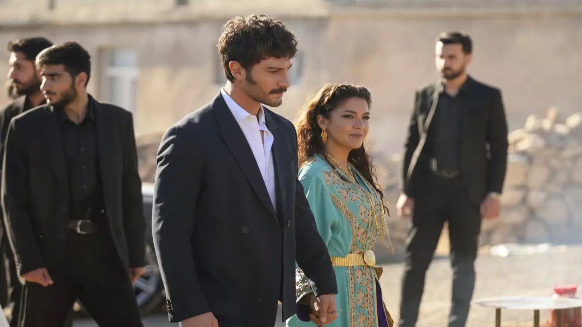 مفاجأة الصاعقة في 'الخليفة': حقيقة حمل ملاك الكاذب تفضحهما… وردة فعل سيفدي المدمرة تغير حياتهما إلى الأبد! - شاهد الحلقة 19 هنا