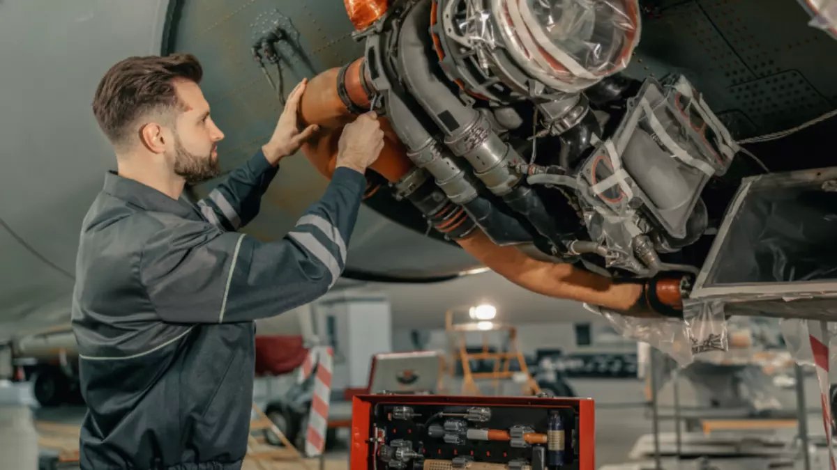 عاجل في سلطنة عمان: إيرسويفت العالمية تعلن عن وظائف بمزايا خرافية… آخر فرصة للتقديم "من هنا"!