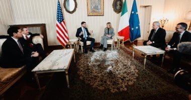 رئيسة وزراء إيطاليا ونائب الرئيس الأمريكي يبحثان التطورات في إيران وفنزويلا