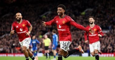 مانشستر يونايتد يتحدى توتنهام لمواصلة الانتصارات في الدوري الإنجليزي