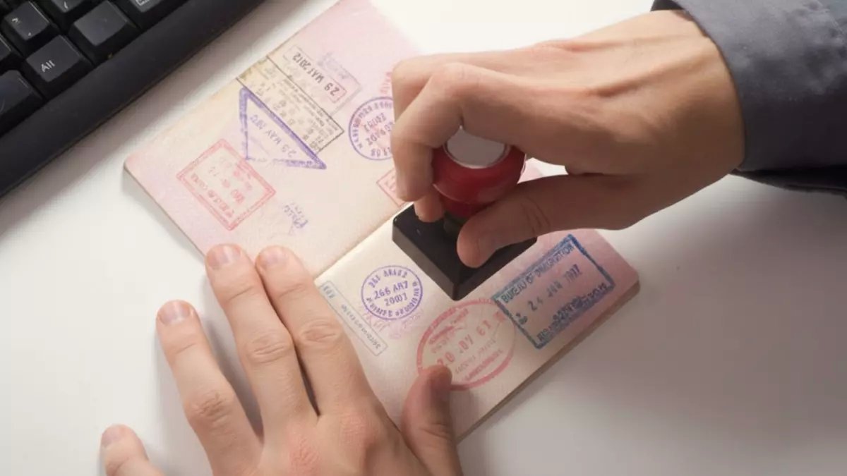 عاجل: تأشيرة الإمارات للمقيمين في عمان.. أسعار مخفضة و30 يومًا إقامة قابلة للتمديد - إليكم الخطوات الفعلية للحصول عليها