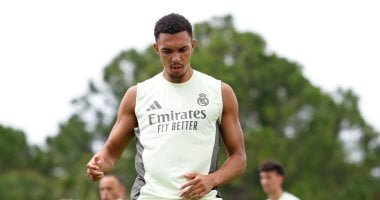 فالنسيا ضد الريال.. موقف أرنولد من المشاركة أمام الخفافيش فى الليجا