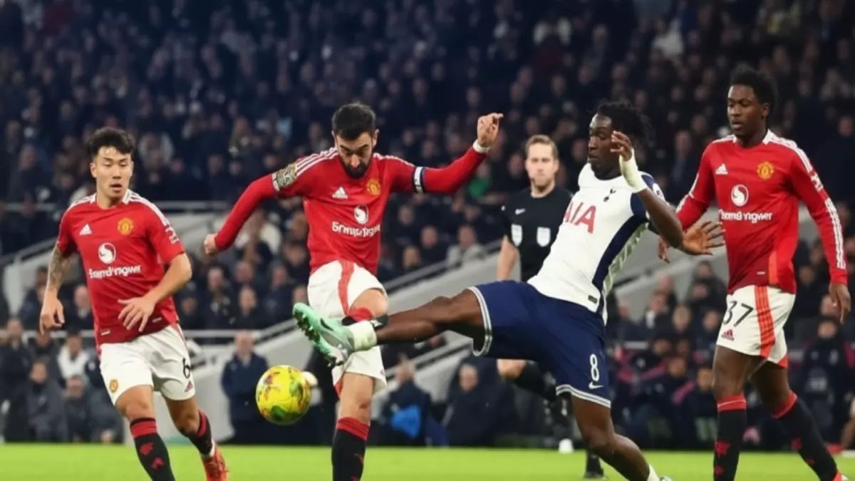 عاجل: التشكيل الرسمي لمان يونايتد ضد توتنهام - معركة تحديد المصير بين الصاعد والغارق!